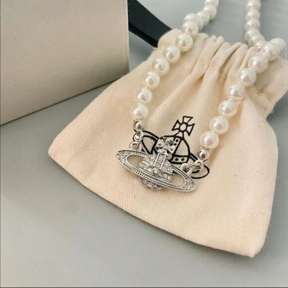 Authentic Vivienne Westwood Mini Bas Relief Pearl NEW  (Gold plate/Silver Plate) - Picture 10 of 15